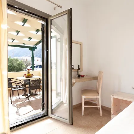 Aparthotel Phevos 3*