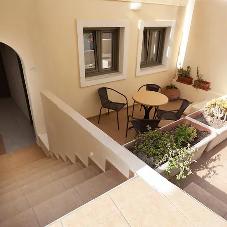 Appart hôtel Phevos Períssa